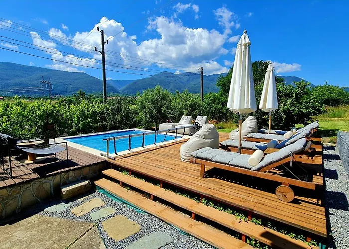 каза роза - Swiss Style Casa Rosa Villa Kjustendil